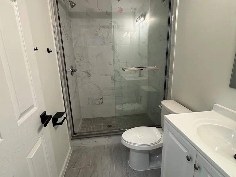 1019 Arch St #4A — Photo 6