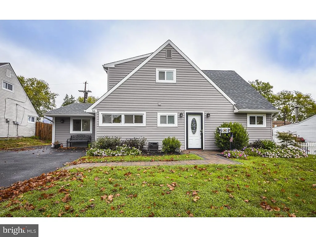 56 Hollyhock Ln photo 1