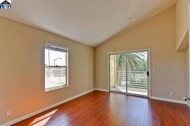 3990 Paul Ter — Photo 25
