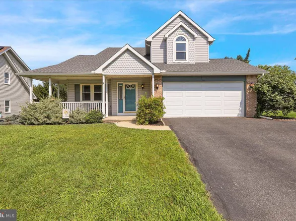 219 Callery Dr, Blandon, PA 19510