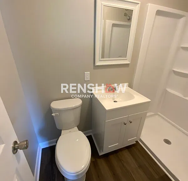 162 S Poplar St — Photo 15