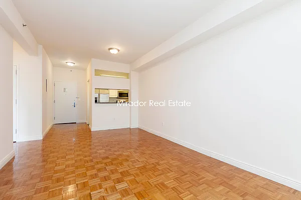 Rented by Mirador Real Estate | media 25