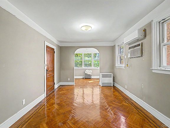 5th image of 5962 61st Street