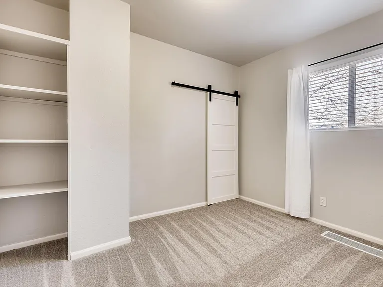 1237 Main St — Photo 14