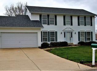 360 Beckley Pl, Saint Charles, MO 63304
