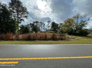 370 Lea Dr, Hampstead, NC 28443