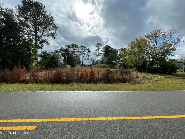 370 Lea Drive, Hampstead, NC 28443