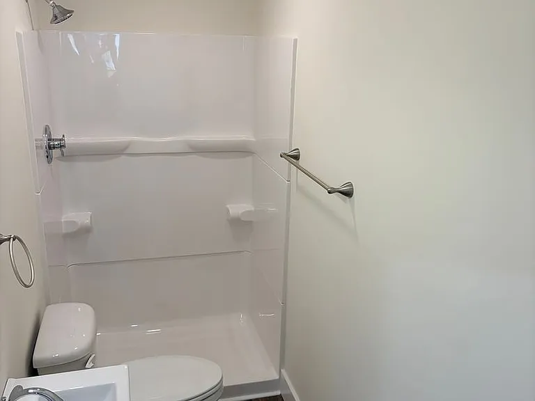 0446-448 E 2nd St — Photo 22