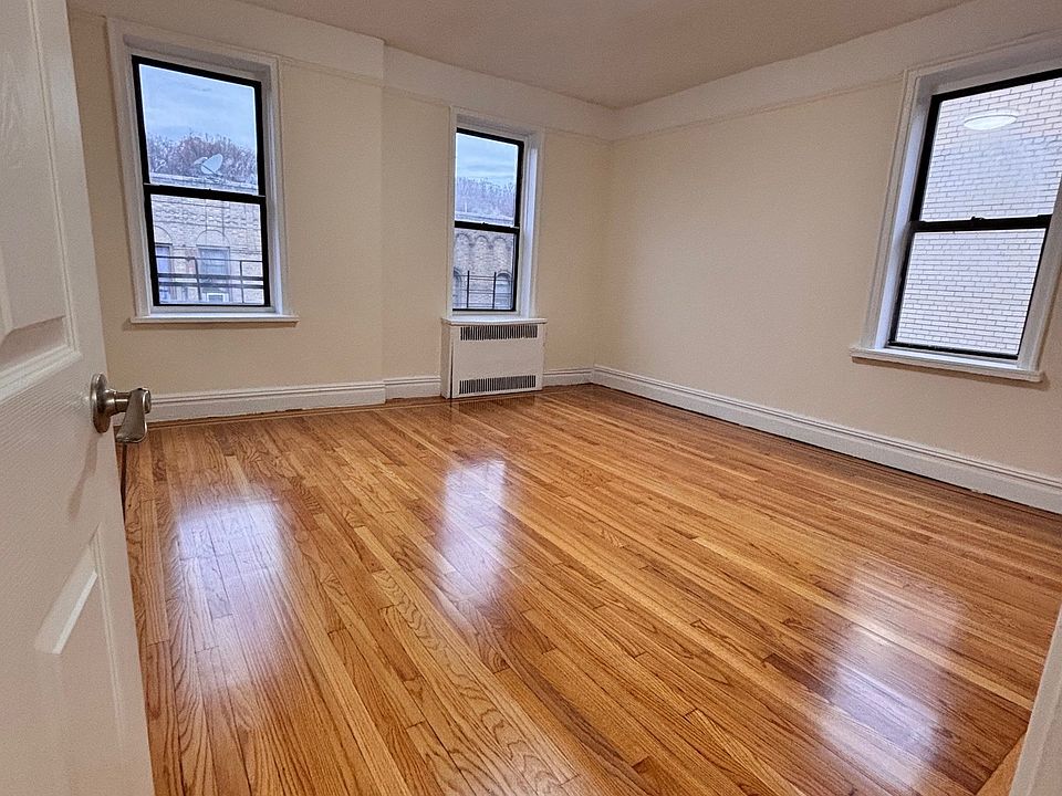 1st image of 25 Cooper St APT 6D