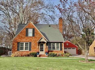 1842 Mound Rd, Jacksonville, IL 62650