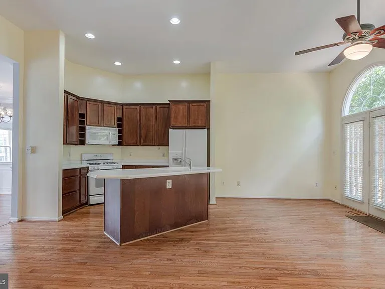 6702 Percethony Ct — Photo 3