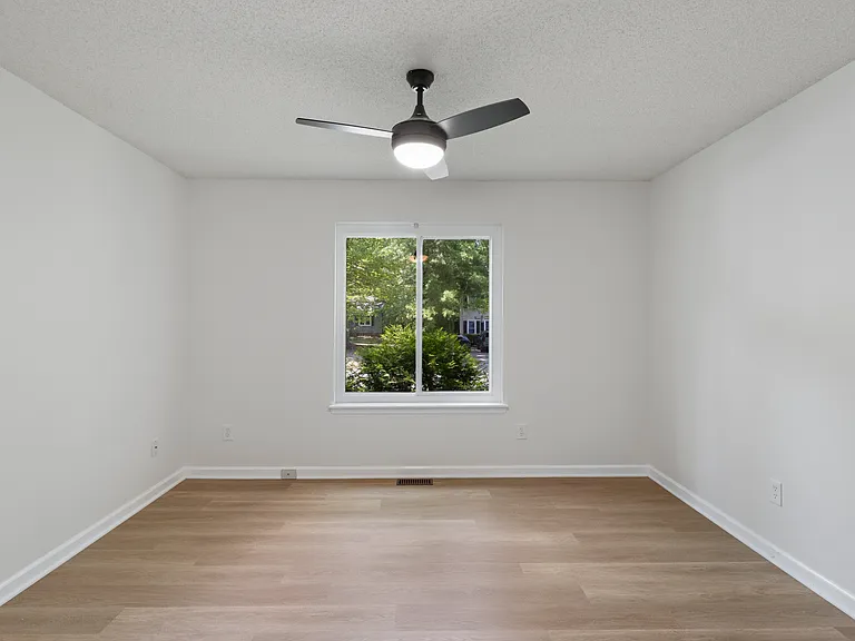 606 Gaslight Trl — Photo 21