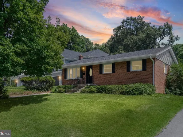 11305 Mapleview Dr, Silver Spring, MD 20902