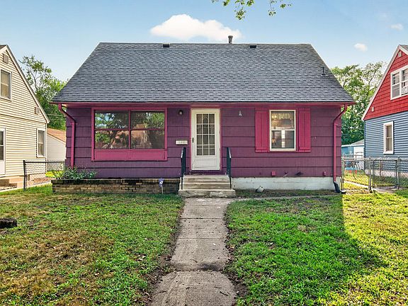 3rd image of 5242 James Ave N