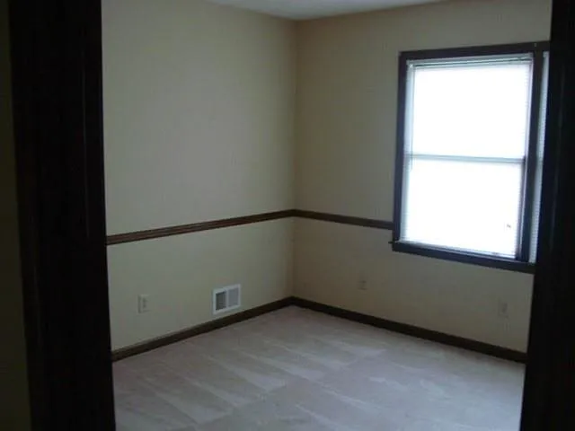 220 Lantern Ridge Ct — Photo 17