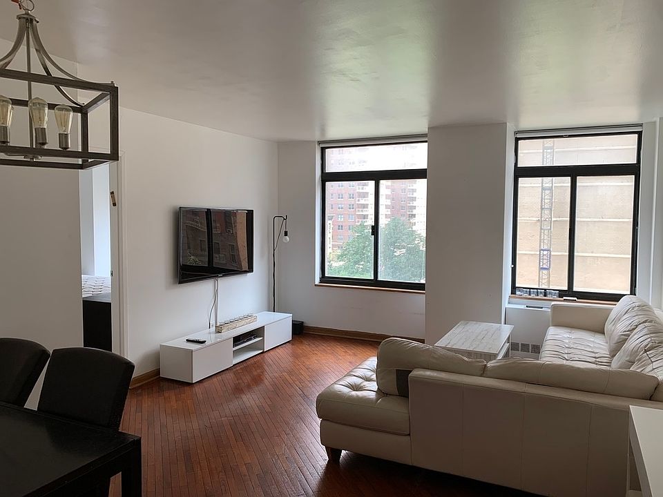1st image of 400 E 70th St APT 505