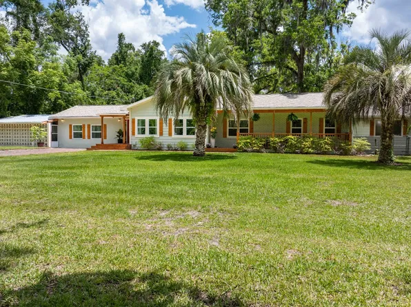 1074 NE Gum Swamp Rd, Lake City, FL 32055