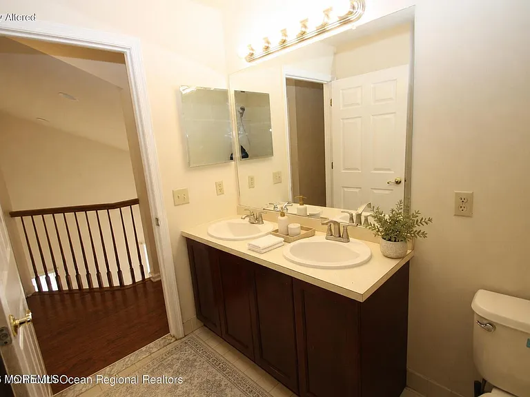 86 Banyan Blvd — Photo 23