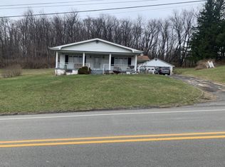 1077 Flatwoods Rd, Vanderbilt, PA 15486