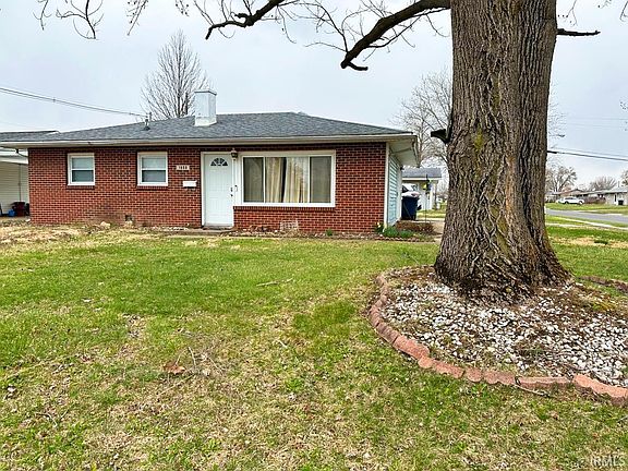 2nd image of 1808 Washington Dr