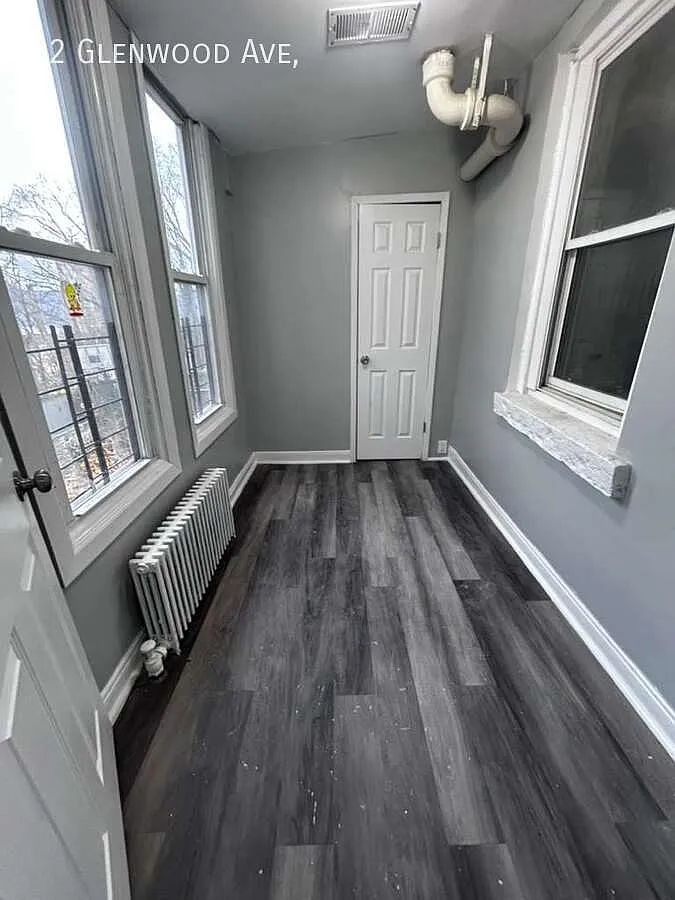 2 bed, $2,400 — Photo 2