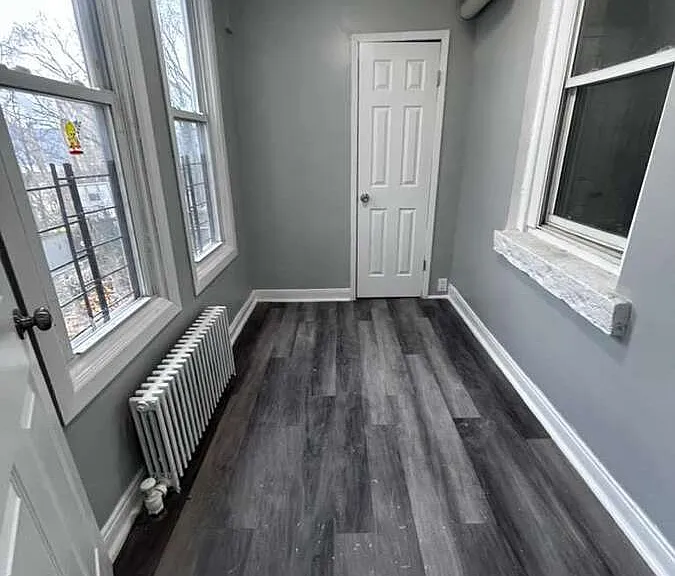 82 Glenwood Ave — Photo 2