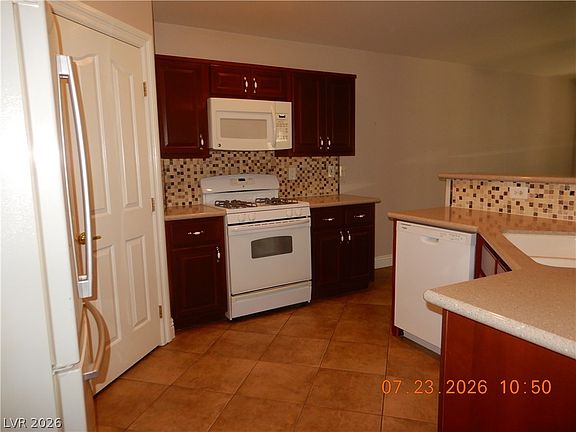 5th image of 8905 Frasure Falls Ave