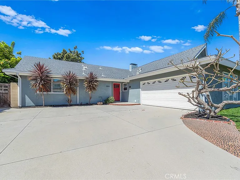 16311 Woodstock Ln — Photo 47