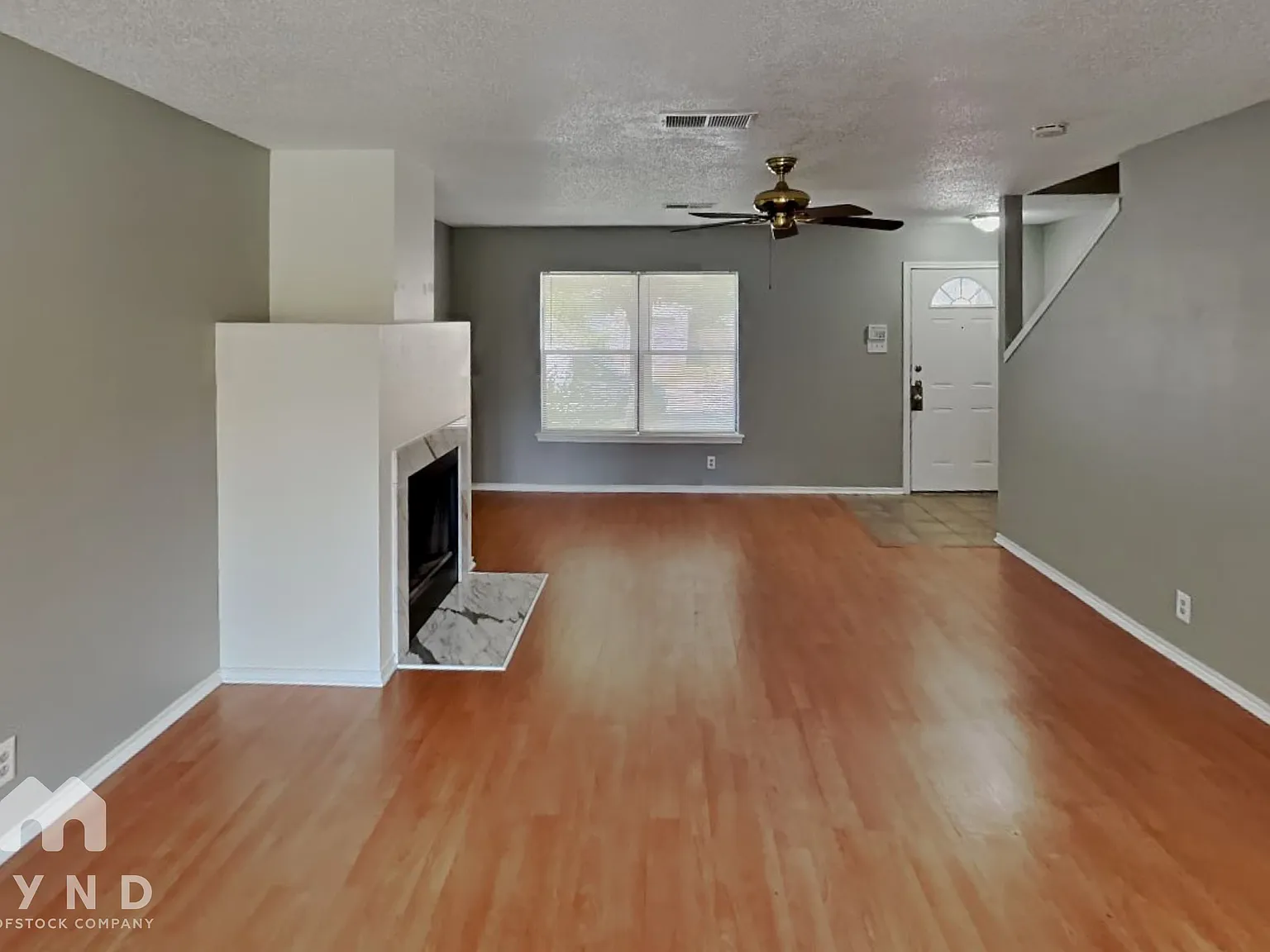 3 bed, 1.5 bath, 1500 sqft, $1,495 — Photo 2