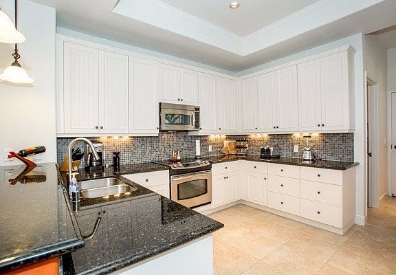 5th image of 68-1118 N Kaniku Dr APT 2203