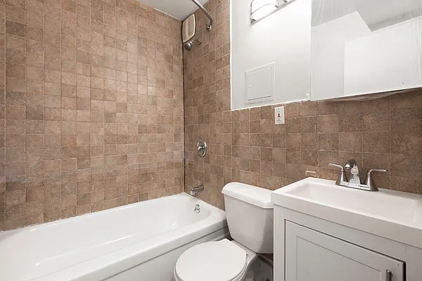 Rented by Living New York | media 13