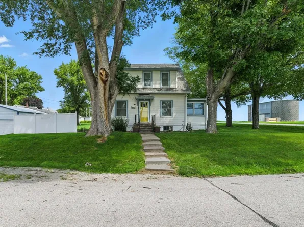 1011 Lowell Ave, Emerson, IA 51533