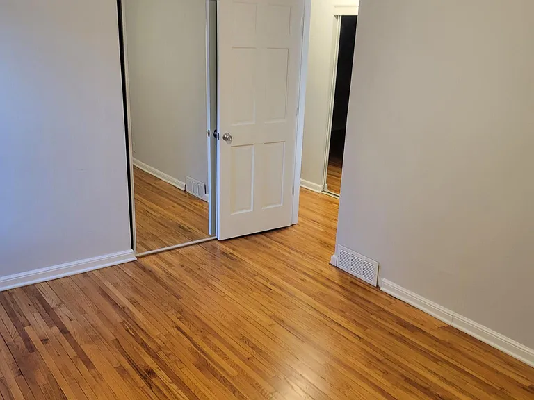 2836 Texas Ave S — Photo 7