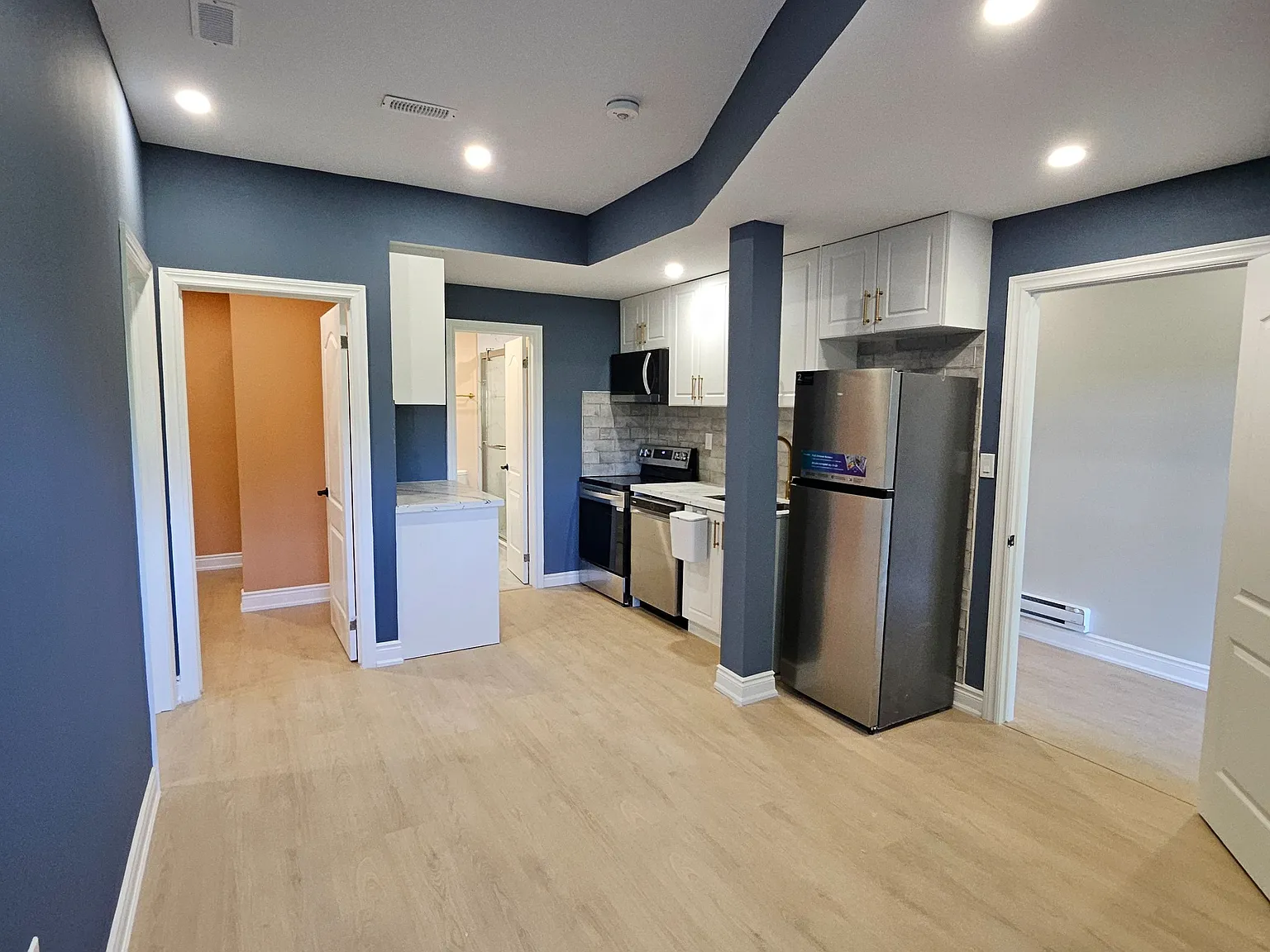 5 bed, $2,100 — Photo 4