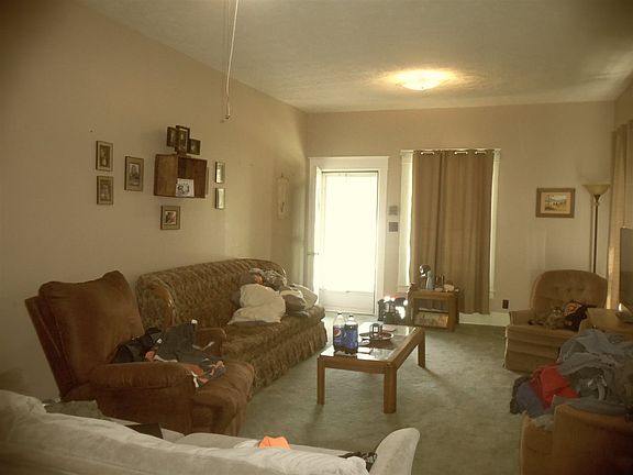 5th image of 174 S Railroad St