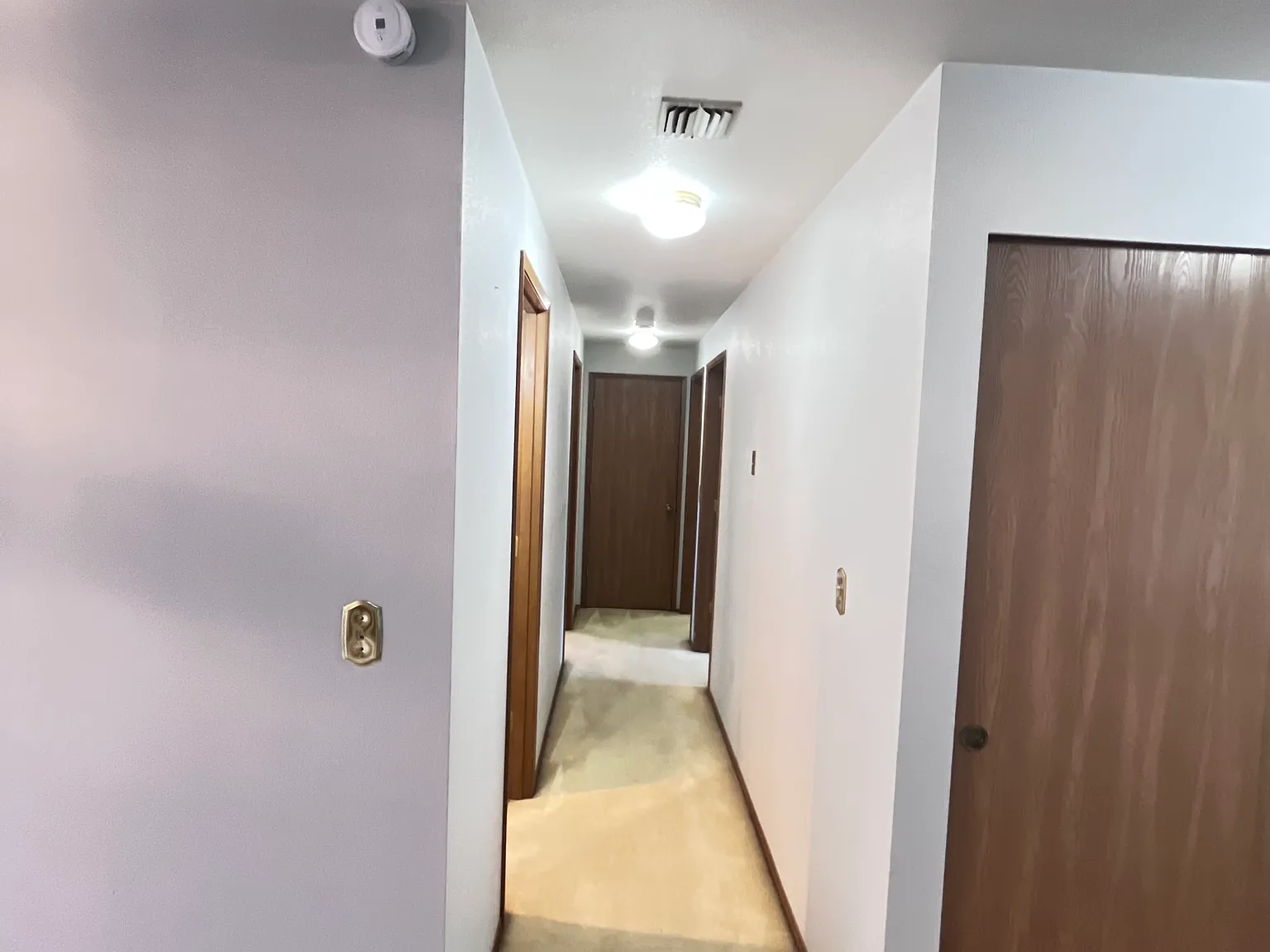 3 bed, 1884 sqft, $2,999 — Photo 3