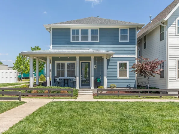 1057 Treaty Oaks Dr, Nashville, TN 37209