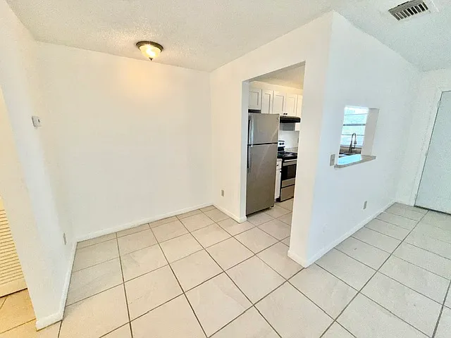501 W Ohio Ave #22 — Photo 2