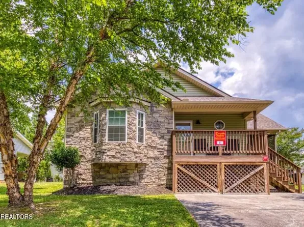 650 Lloyd Huskey Rd, Pigeon Forge, TN 37863