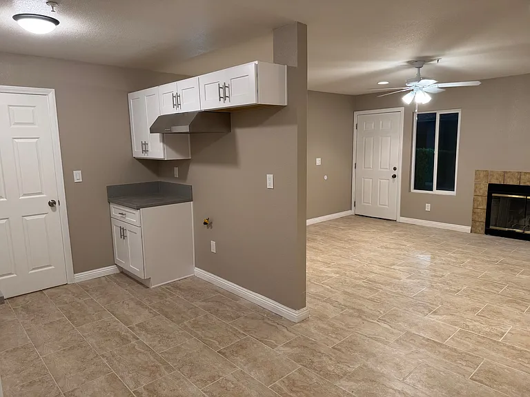 16645 Valencia Ave #2B — Photo 8