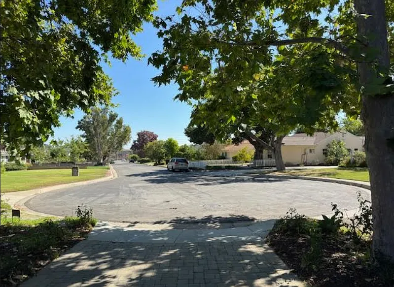 5 bed, 3553 sqft, $7,200 — Photo 4