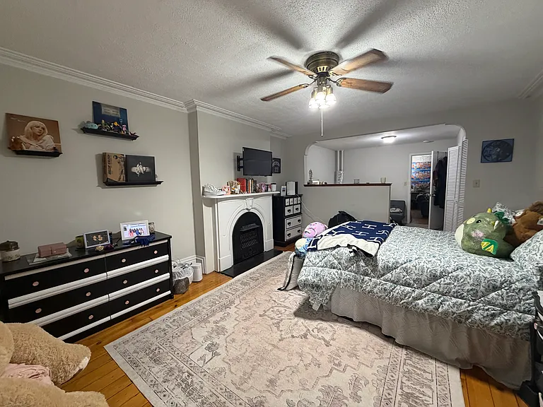 710 Hudson St #G — Photo 11