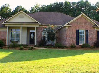 19 Northway Dr, Ellerslie, GA 31807