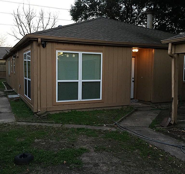 1st image of 3655 Vineyard Dr