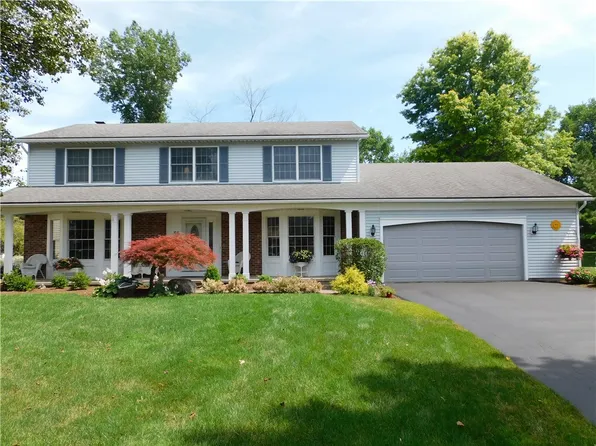 56 Black Spruce Ct, Rochester, NY 14616