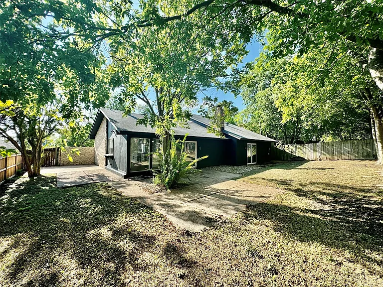 9506 Stonebridge Dr — Photo 15
