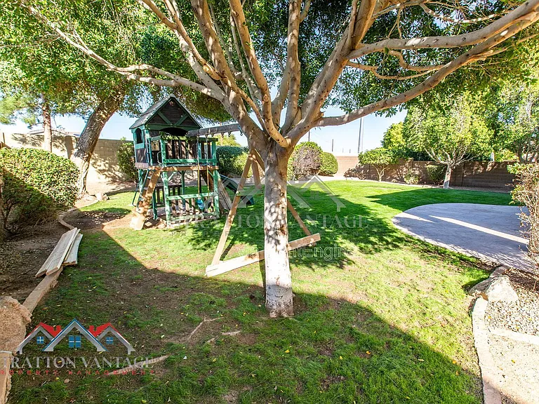 14616 W Windward Ave — Photo 54