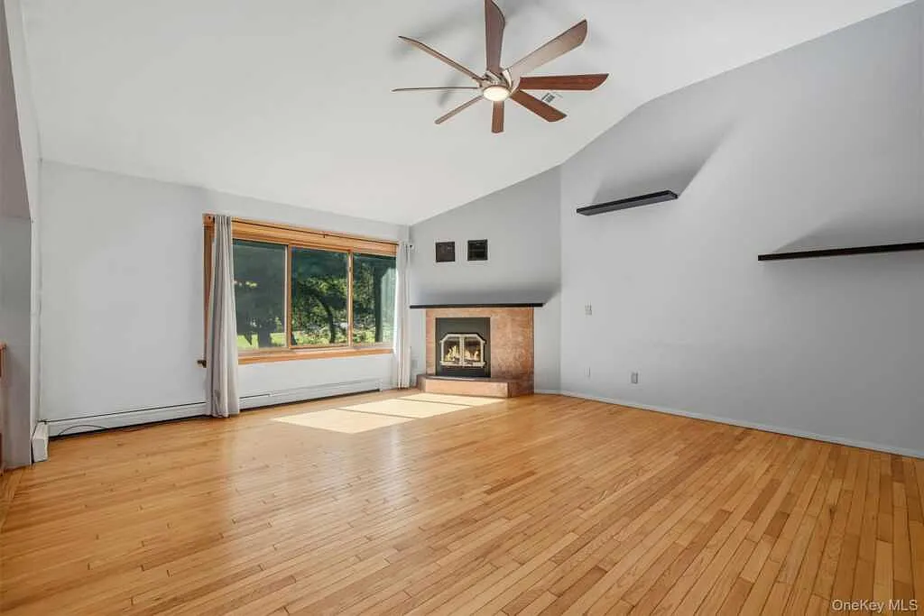 383 Rt 32, Woodbury, NY 10917 — Photo 2