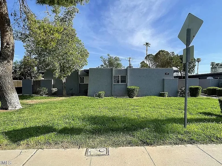 1078 W Flint St #C — Photo 5