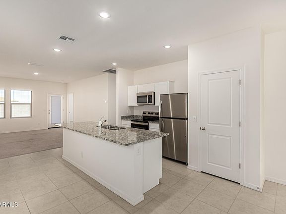 4th image of 47662 W MELLEN Lane